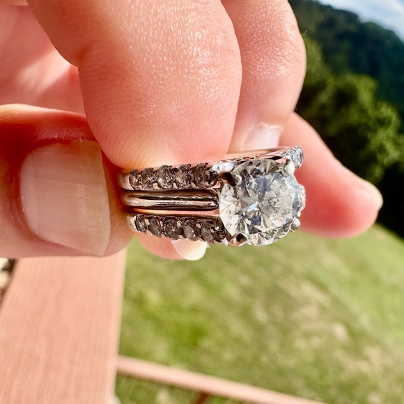 Women’s Wedding Band Set - Picture 10 of 13